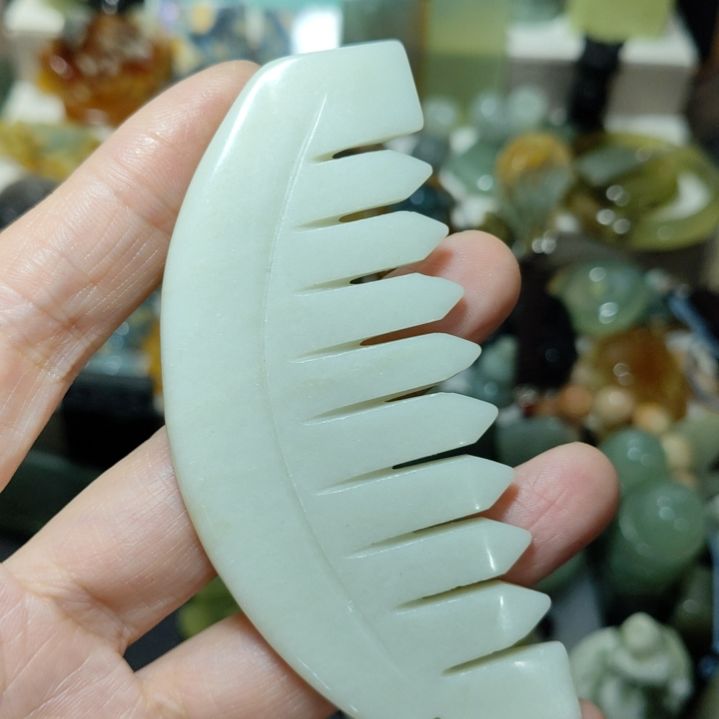 岫玉未镶嵌玉梳子