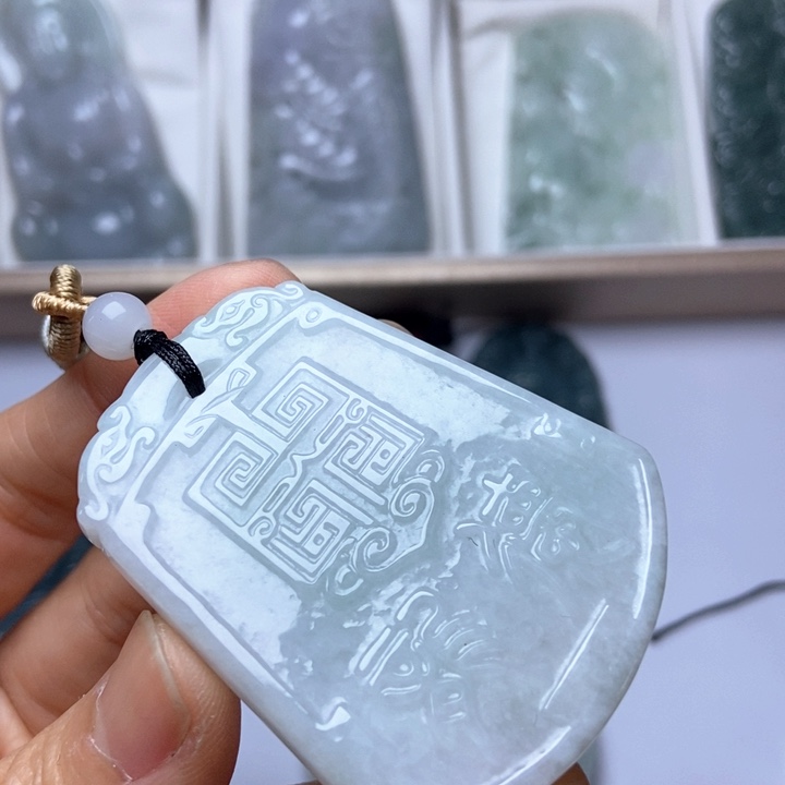 翡翠未镶嵌挂件翡翠