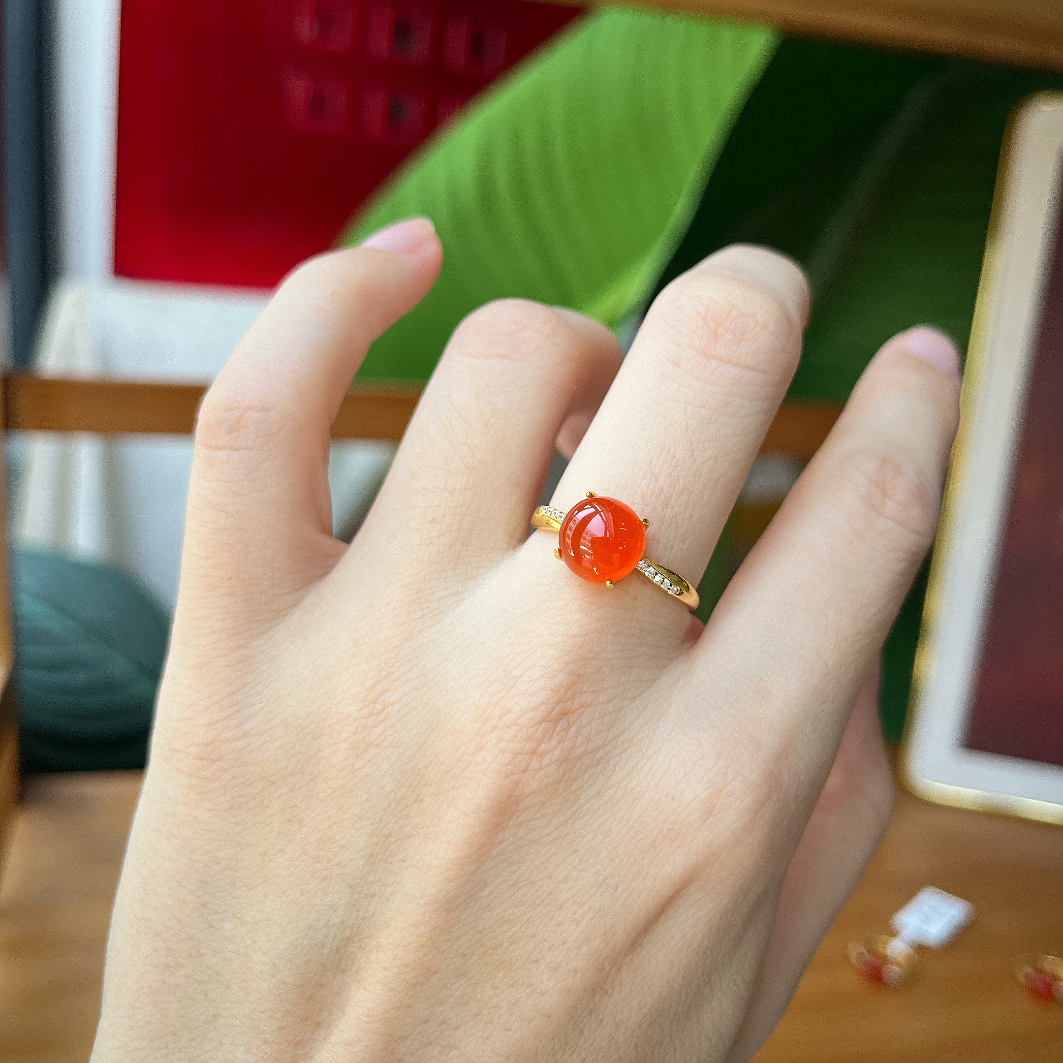 【郭老师】约0.6-0.8g保山冰红银镶开口戒指