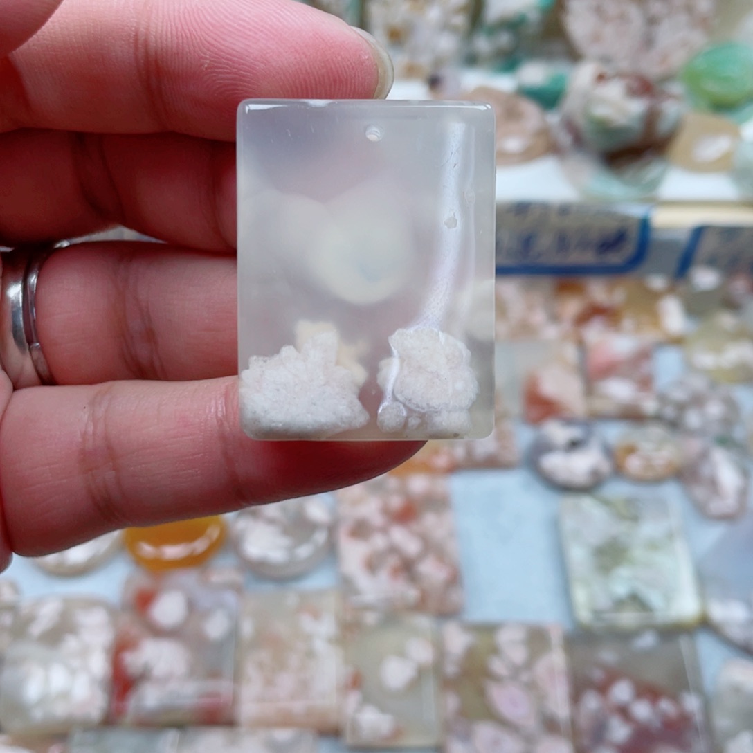未镶嵌玛瑙/玉髓珠宝奇石