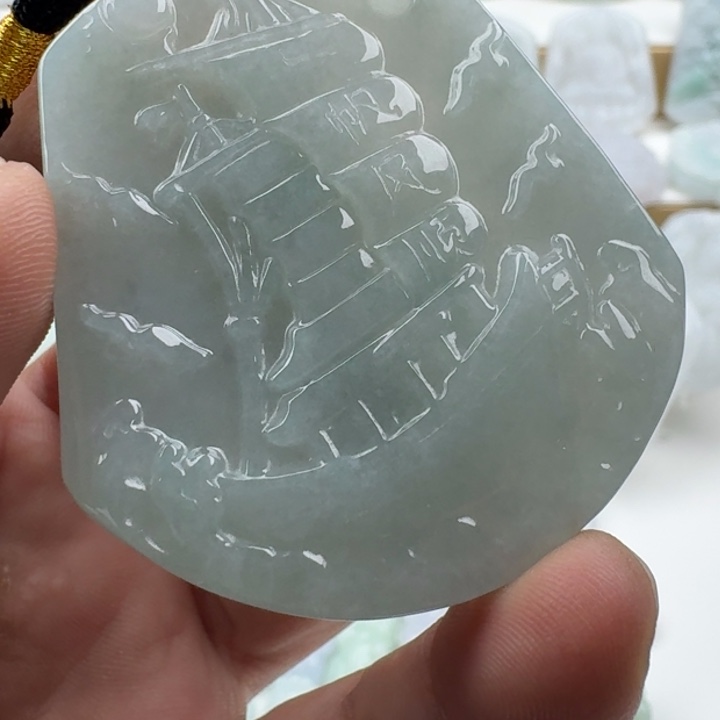 翡翠未镶嵌颈饰天然缅甸A货翡翠