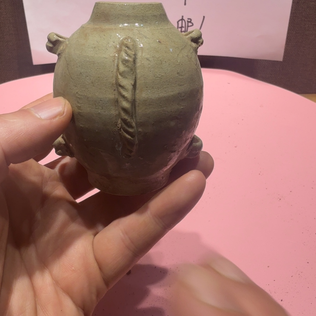 陶其他漂亮的小瓷瓶子