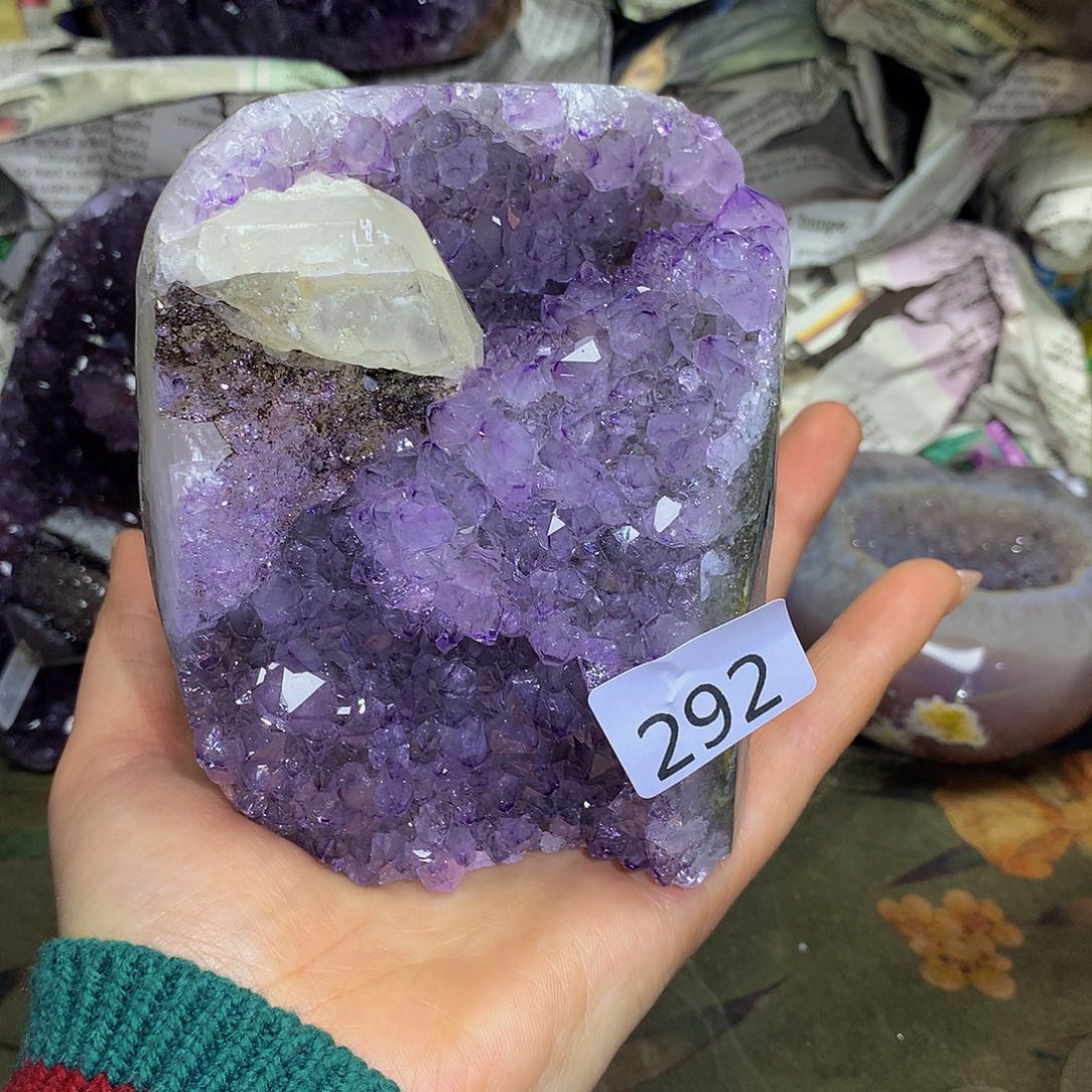 紫晶大型摆件（非配饰）未镶嵌
