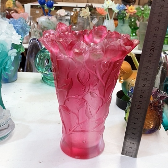 琉璃花瓶高22厘米口径10厘米