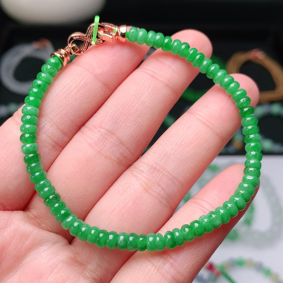 翡翠手链未镶嵌翡翠