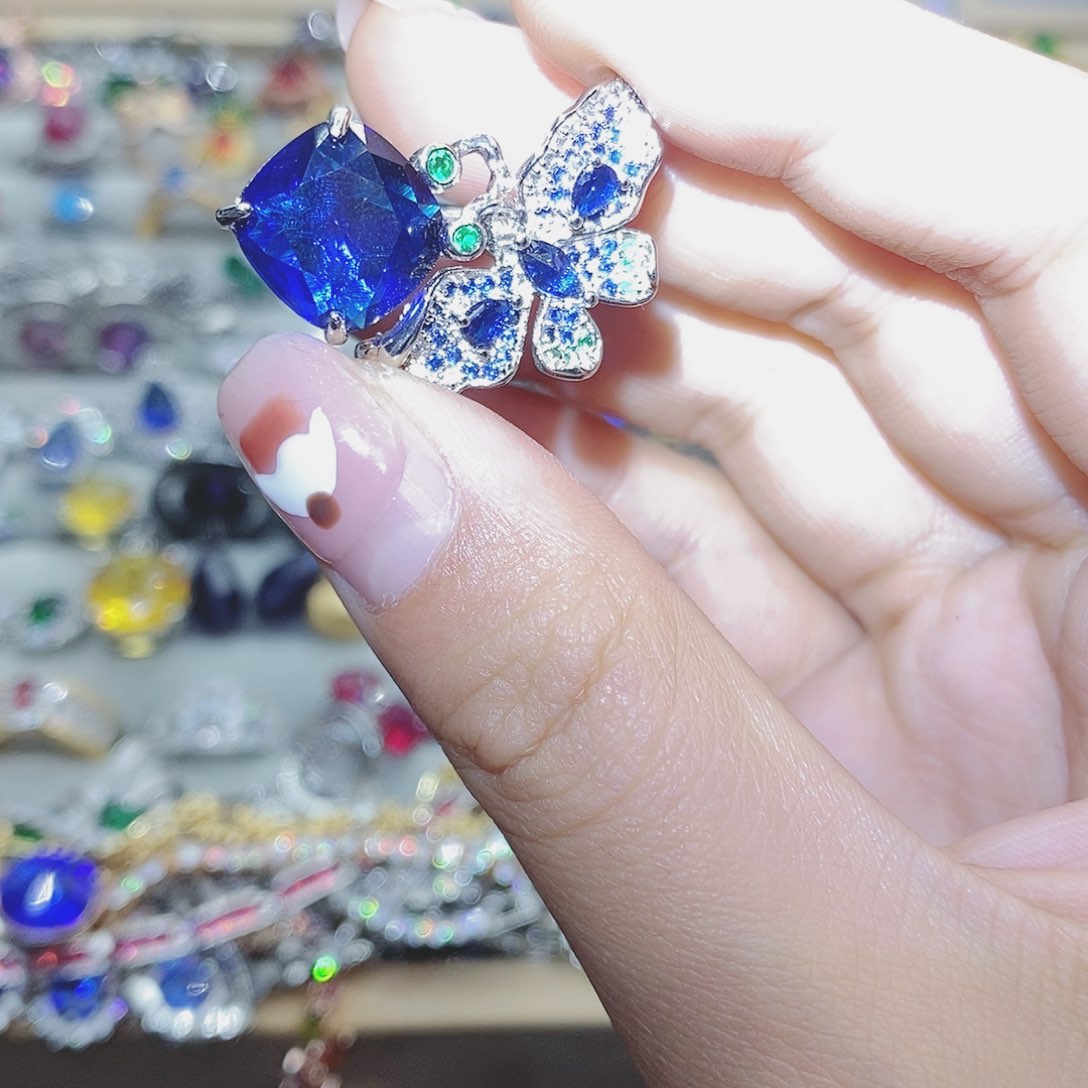 【闪购商品】托帕石耳饰银S925镶嵌