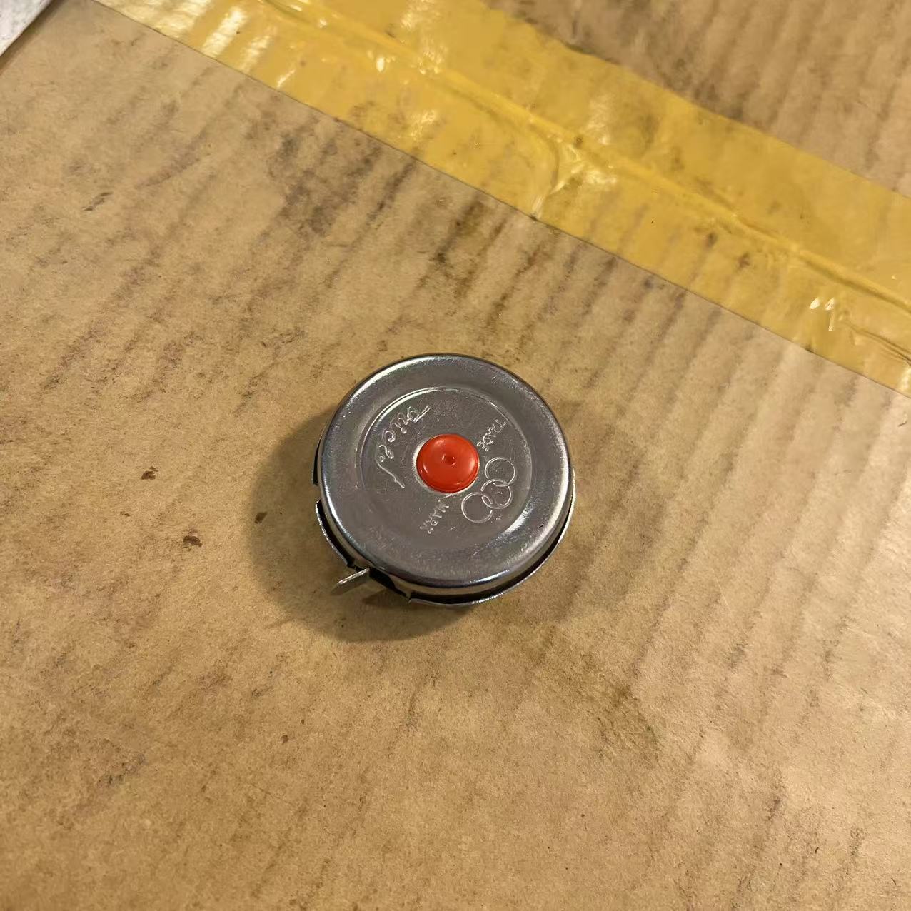 正品银色钢卷尺2米