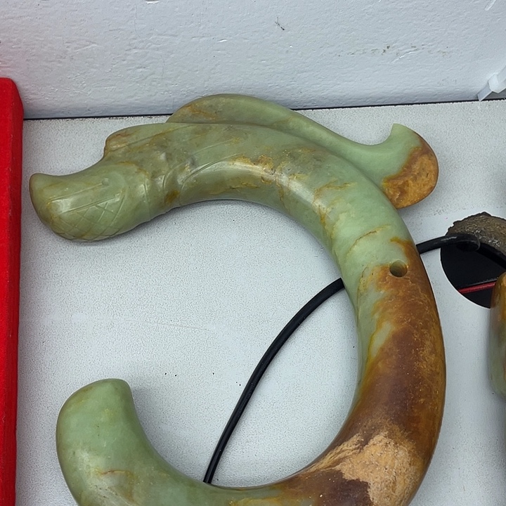 岫岩河磨玉（透闪石质玉）未镶嵌摆件