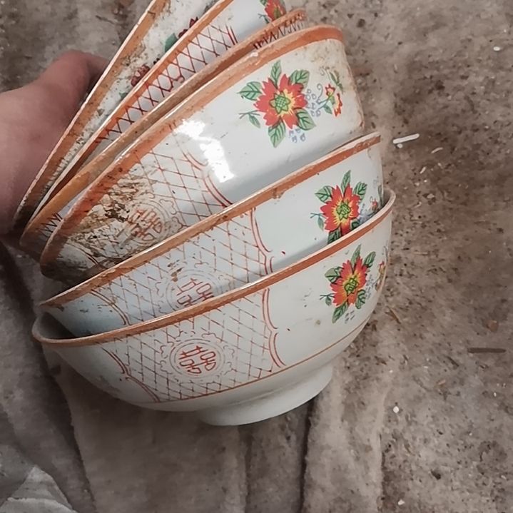 摆件，烧制问题都是正常的98烧制问题多，能接受拍，到手6