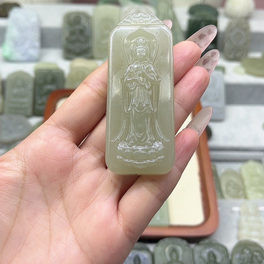 和田玉颈饰未镶嵌重***天