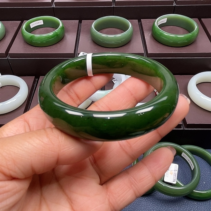 和田玉未镶嵌手镯5960