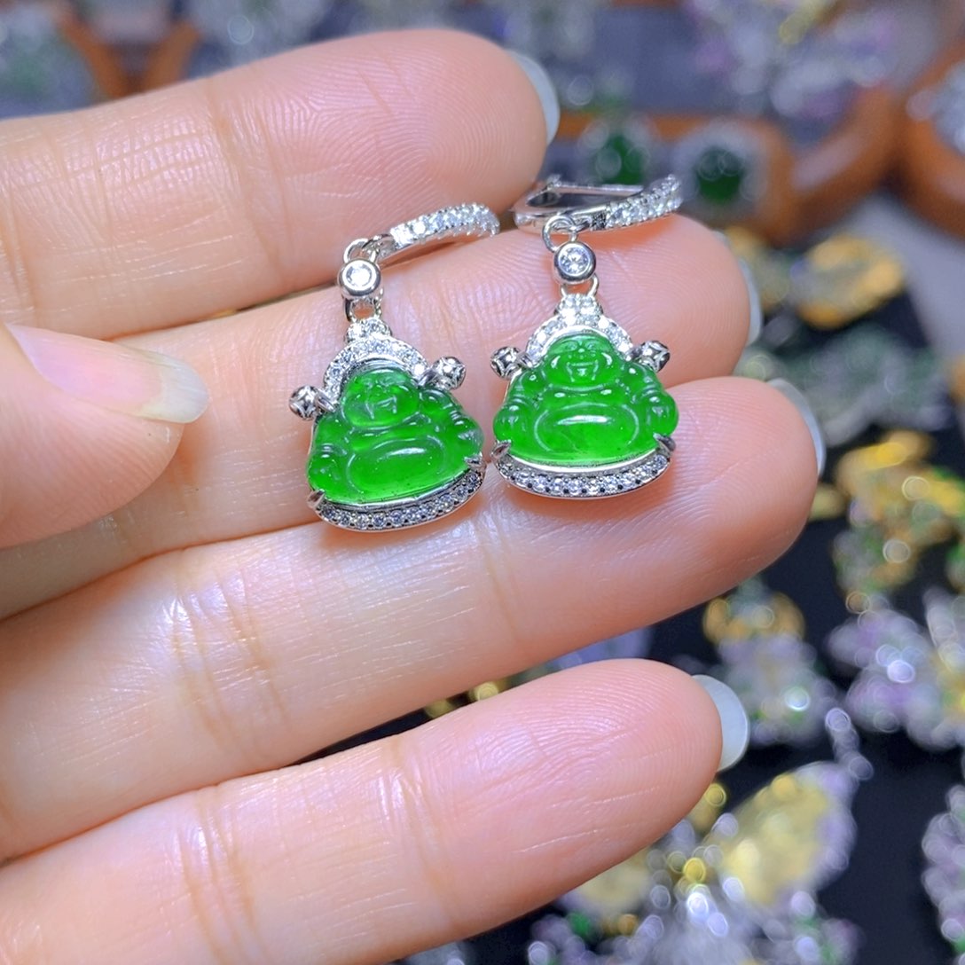 翡翠颈饰银S925镶嵌天然翡翠