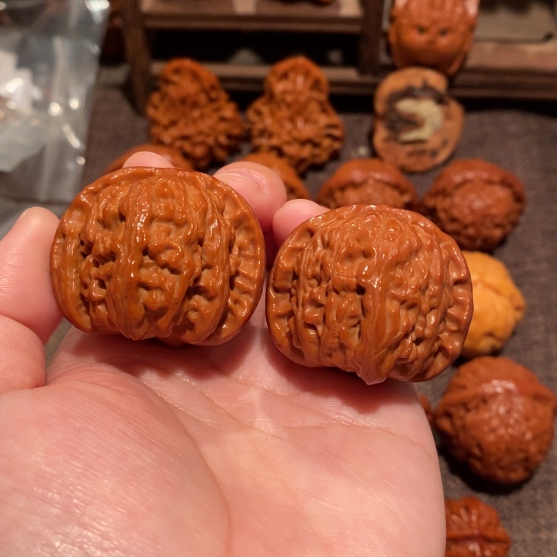 文玩核桃吊坠39白狮子823