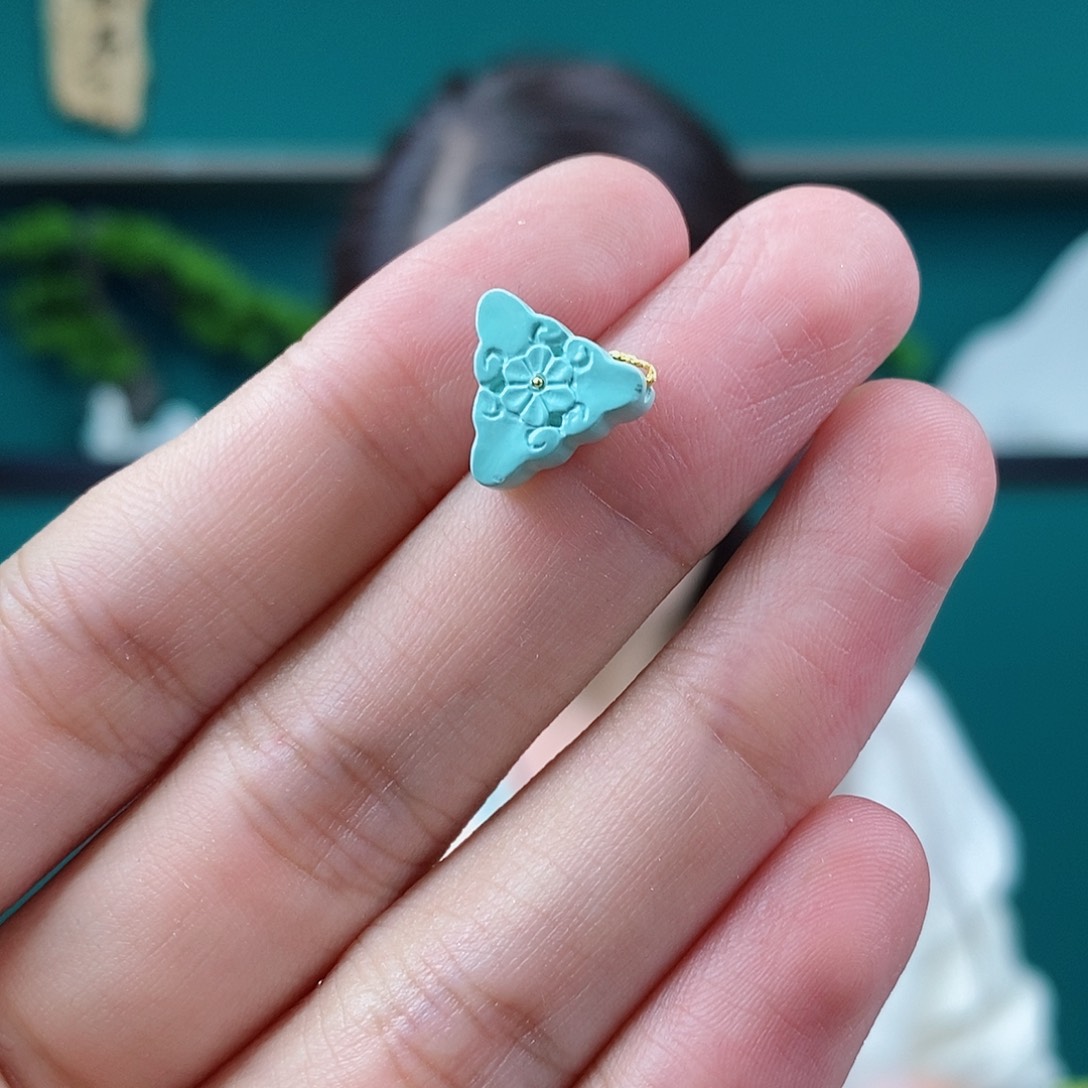 未镶嵌绿松石珠宝奇石