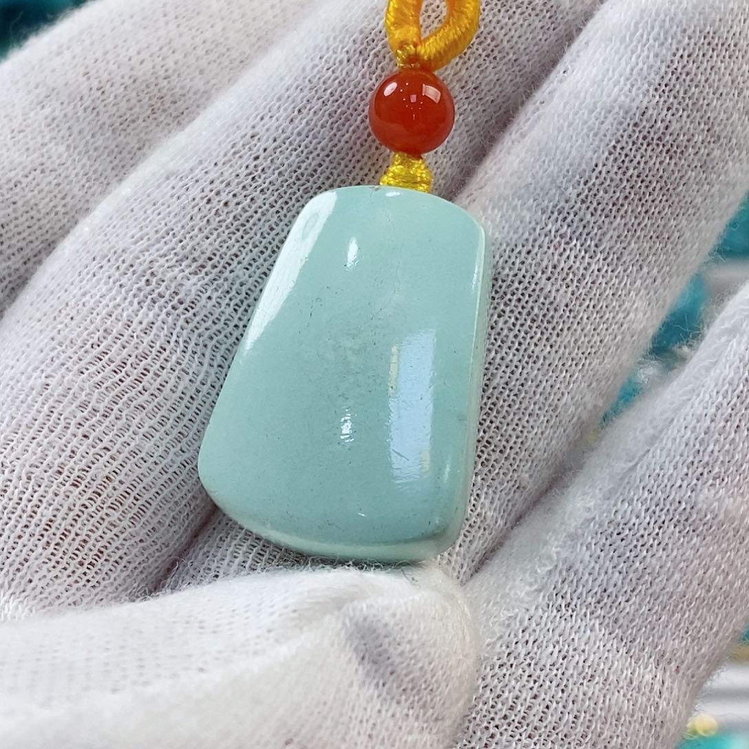 绿松石配饰未镶嵌