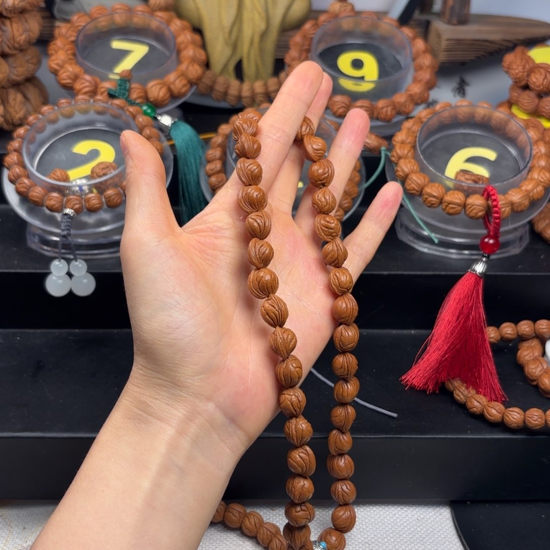 桃核吊坠四*1.1尺寸野生玉龙脊无修18颗