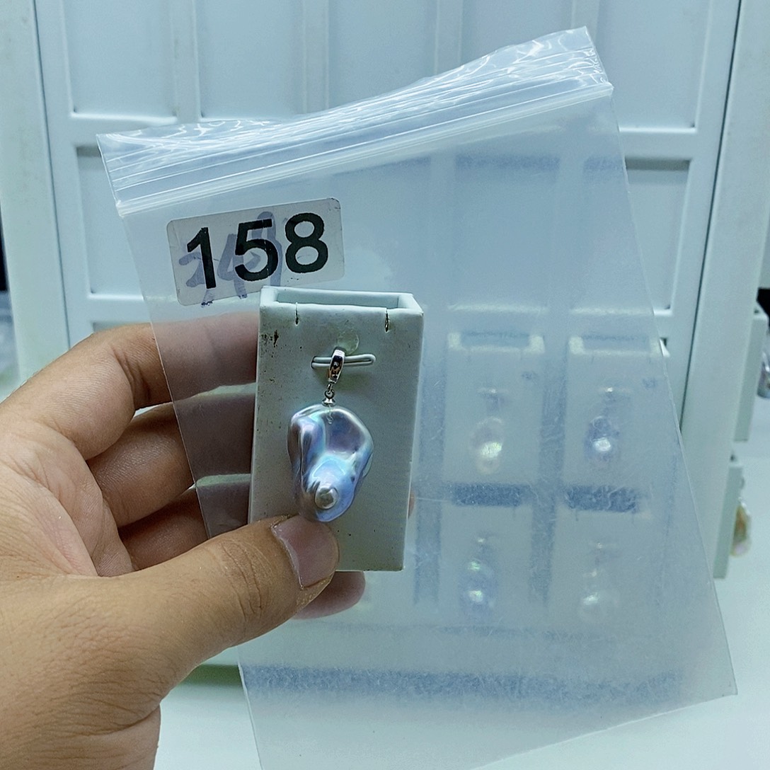 淡水珍珠合金颈饰