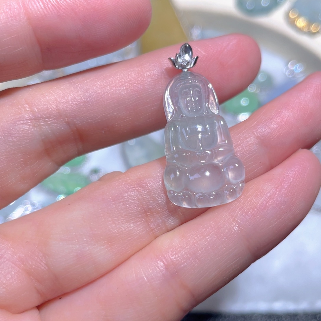 翡翠颈饰18K金镶嵌翡翠