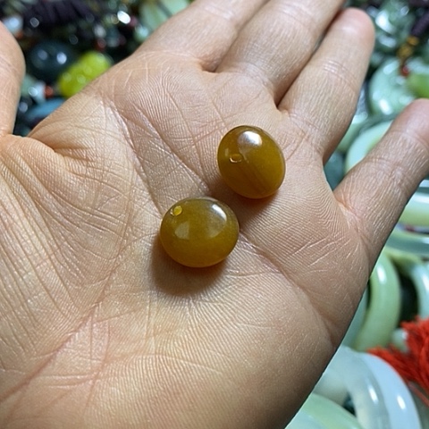 岫玉耳环未镶嵌一对