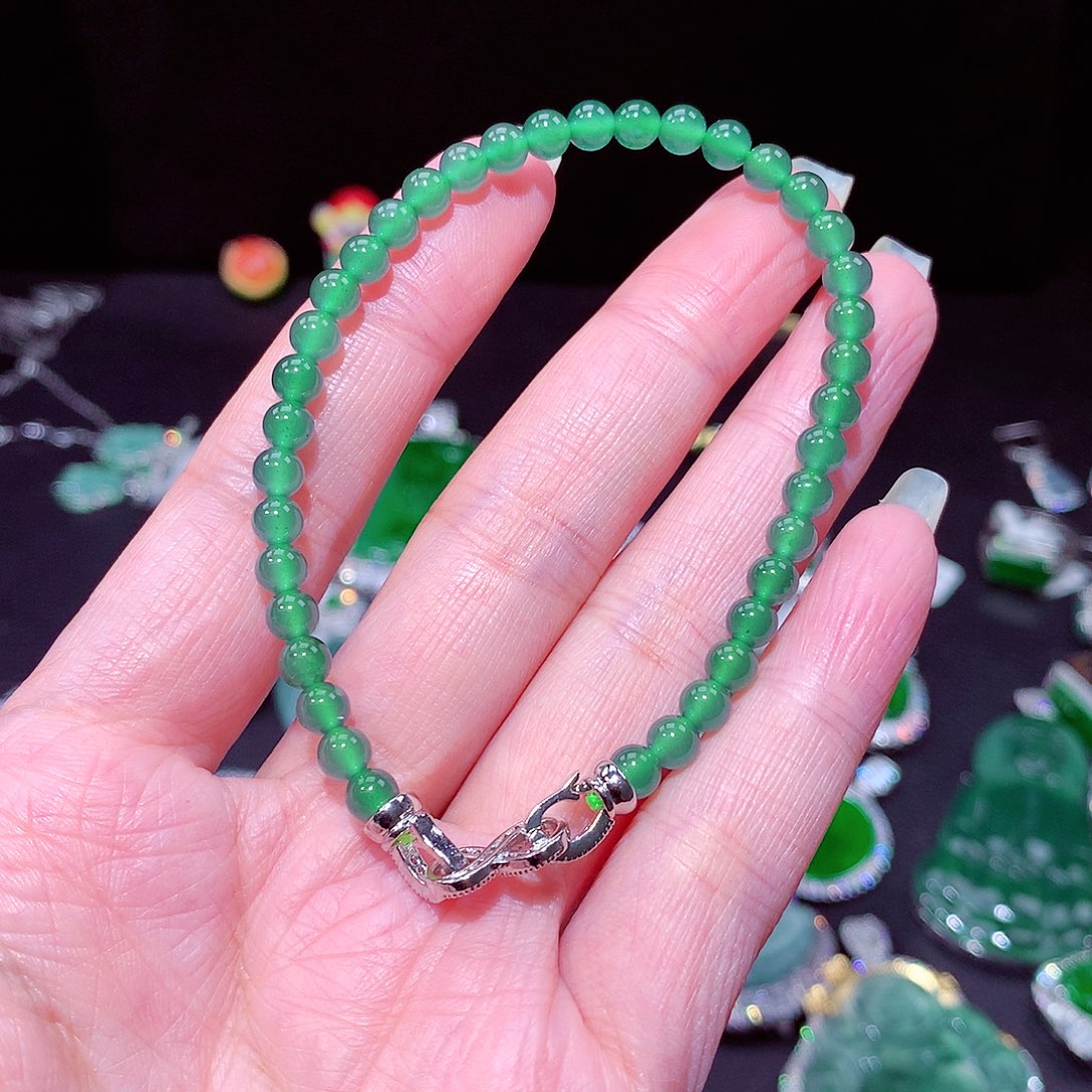【闪购商品】翡翠吊坠(不含链)未镶嵌