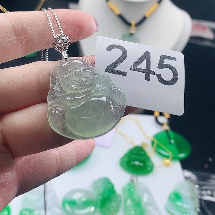 翡翠未镶嵌吊坠(赠链)