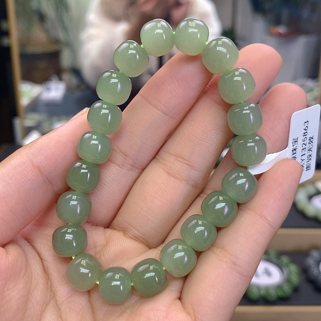 未镶嵌手串和田玉