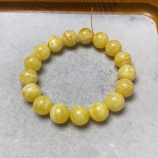 蜜蜡裸石未镶嵌手串