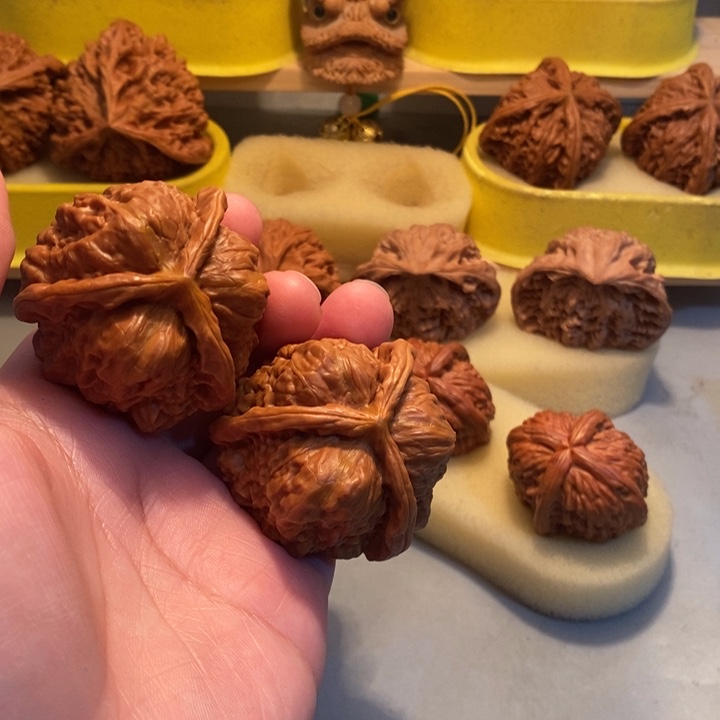 辉***大吊坠文玩核桃hjjnnnnn