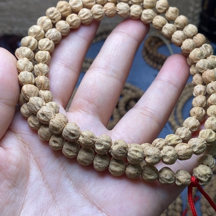 吊坠柏香籽/百香籽小****?