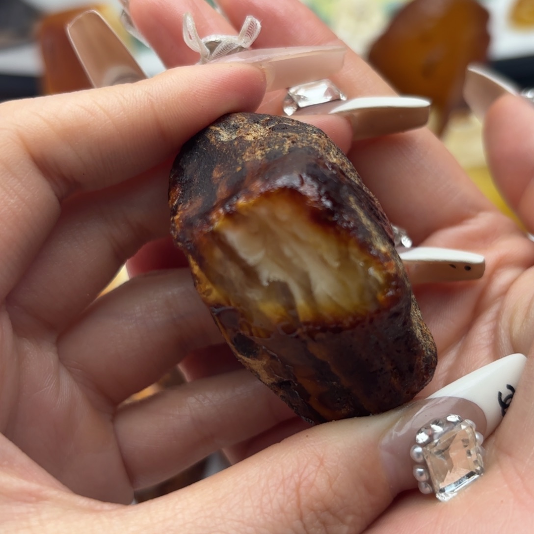 定制琥珀未镶嵌昶*