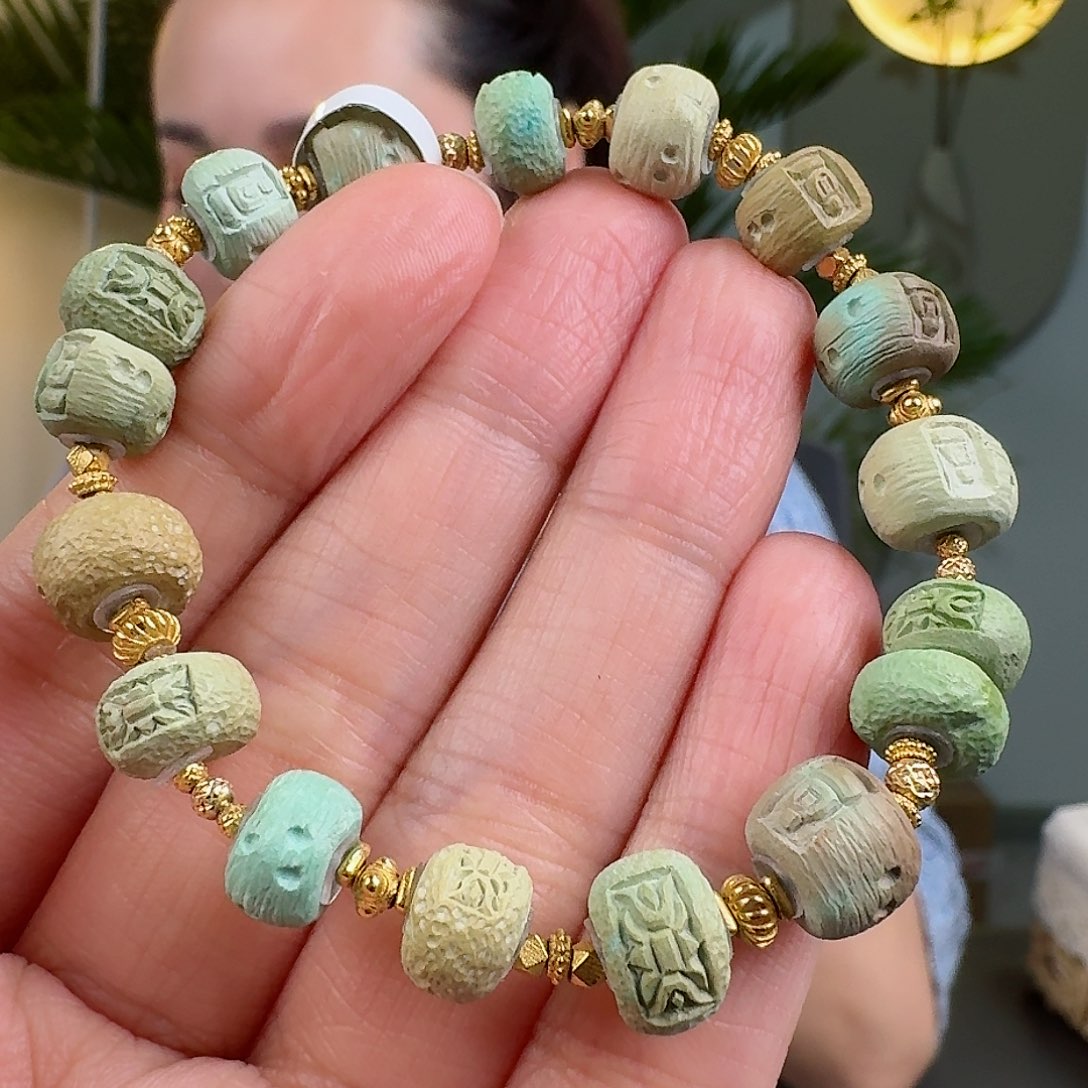 绿松石珠宝奇石未镶嵌