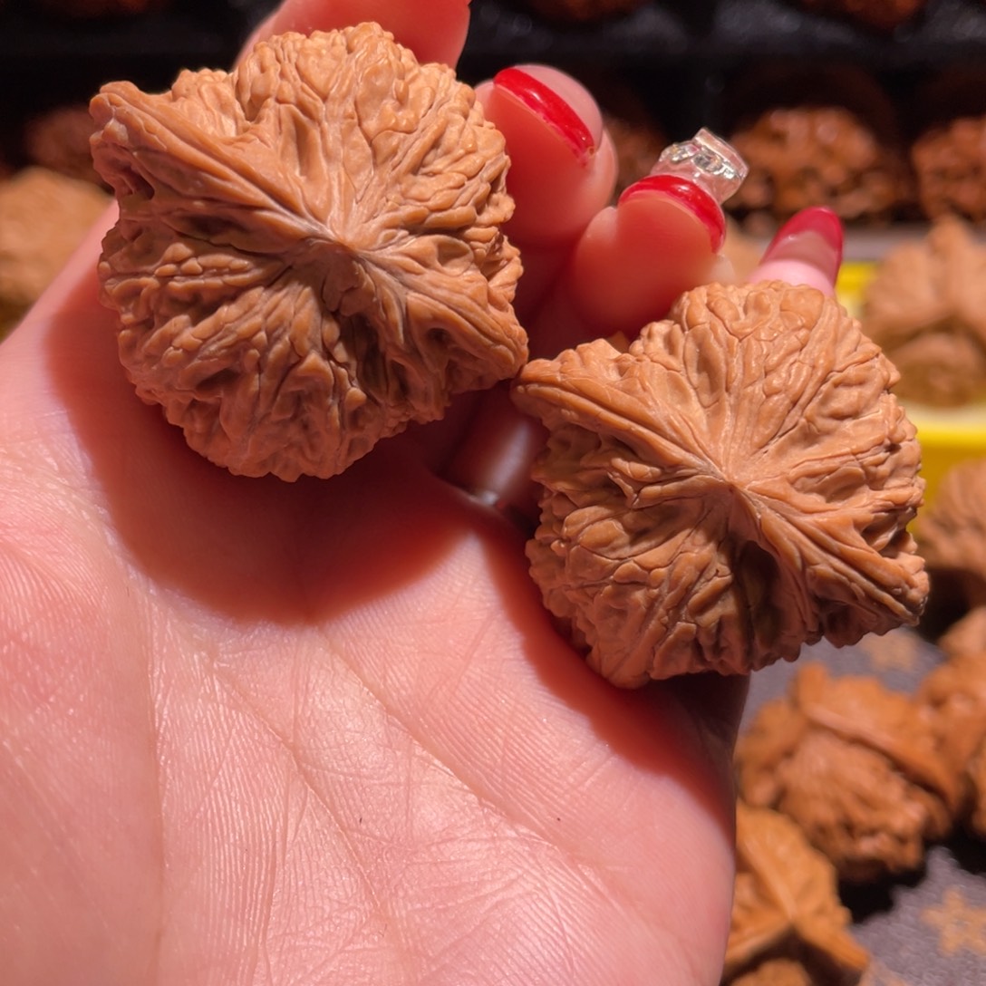 文玩核桃吊坠磨盘