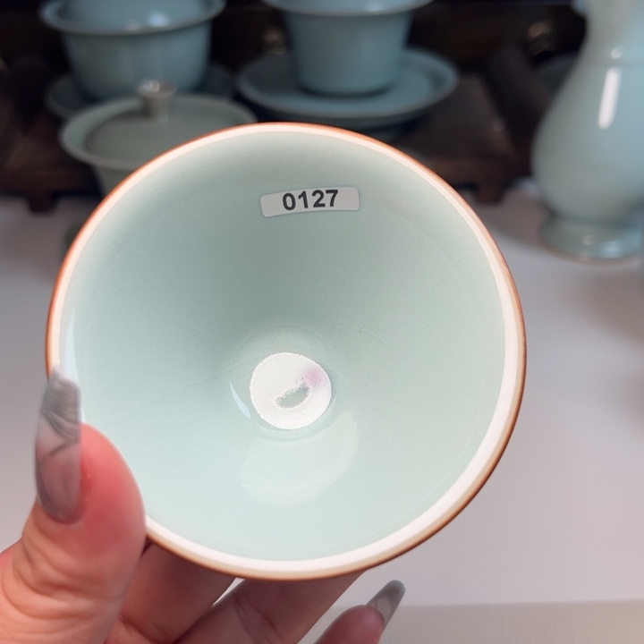 瓷片微瑕哈哈哈哈哈哈哈