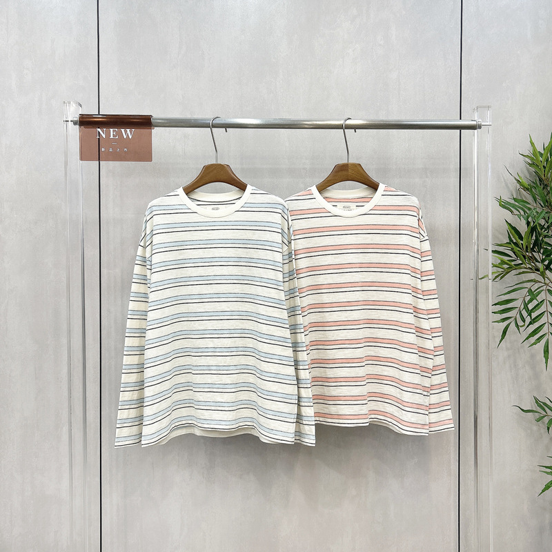 欧洲站时尚圆领条纹宽松长袖T恤女冬休闲百搭显瘦内搭上衣AT1037