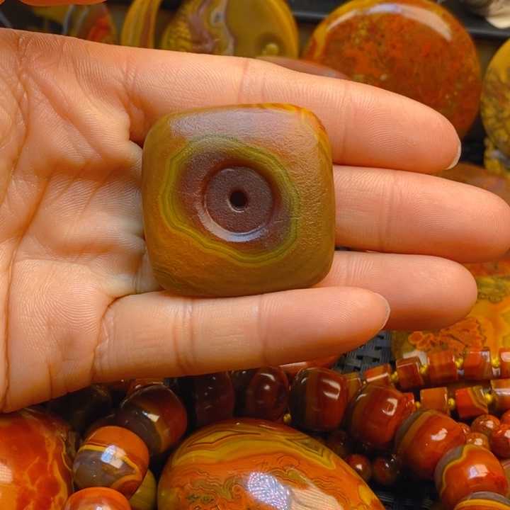 未镶嵌颈饰玛瑙/玉髓