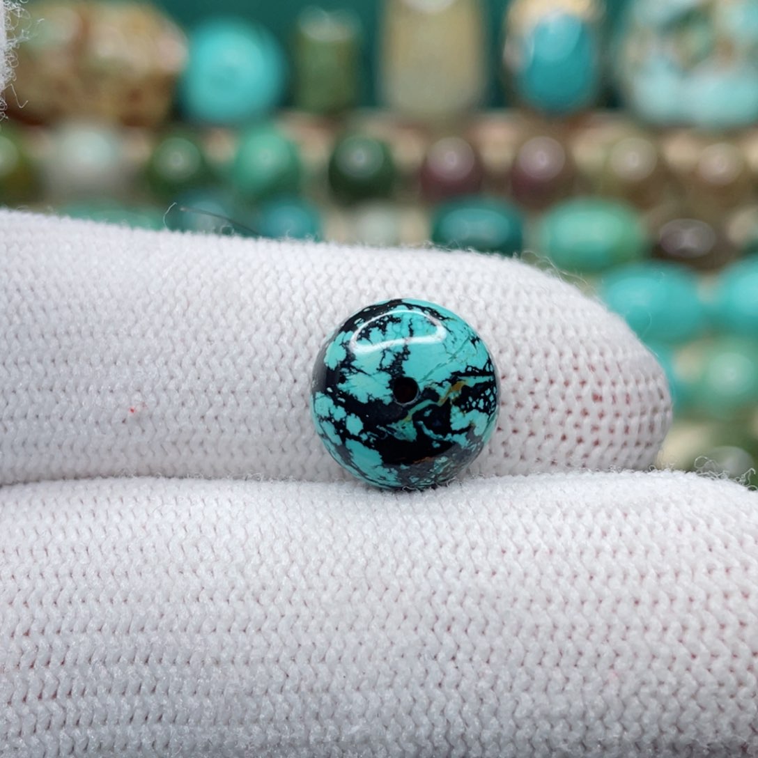 未镶嵌绿松石颈饰