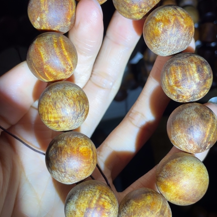 贡木把件我**？手串手串