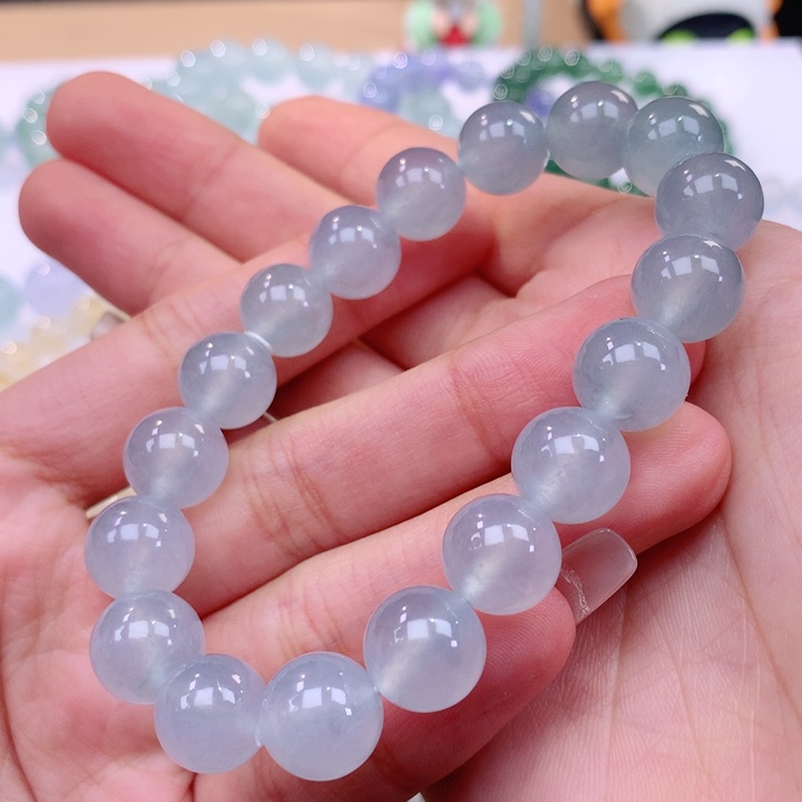 翡翠手链未镶嵌翡翠