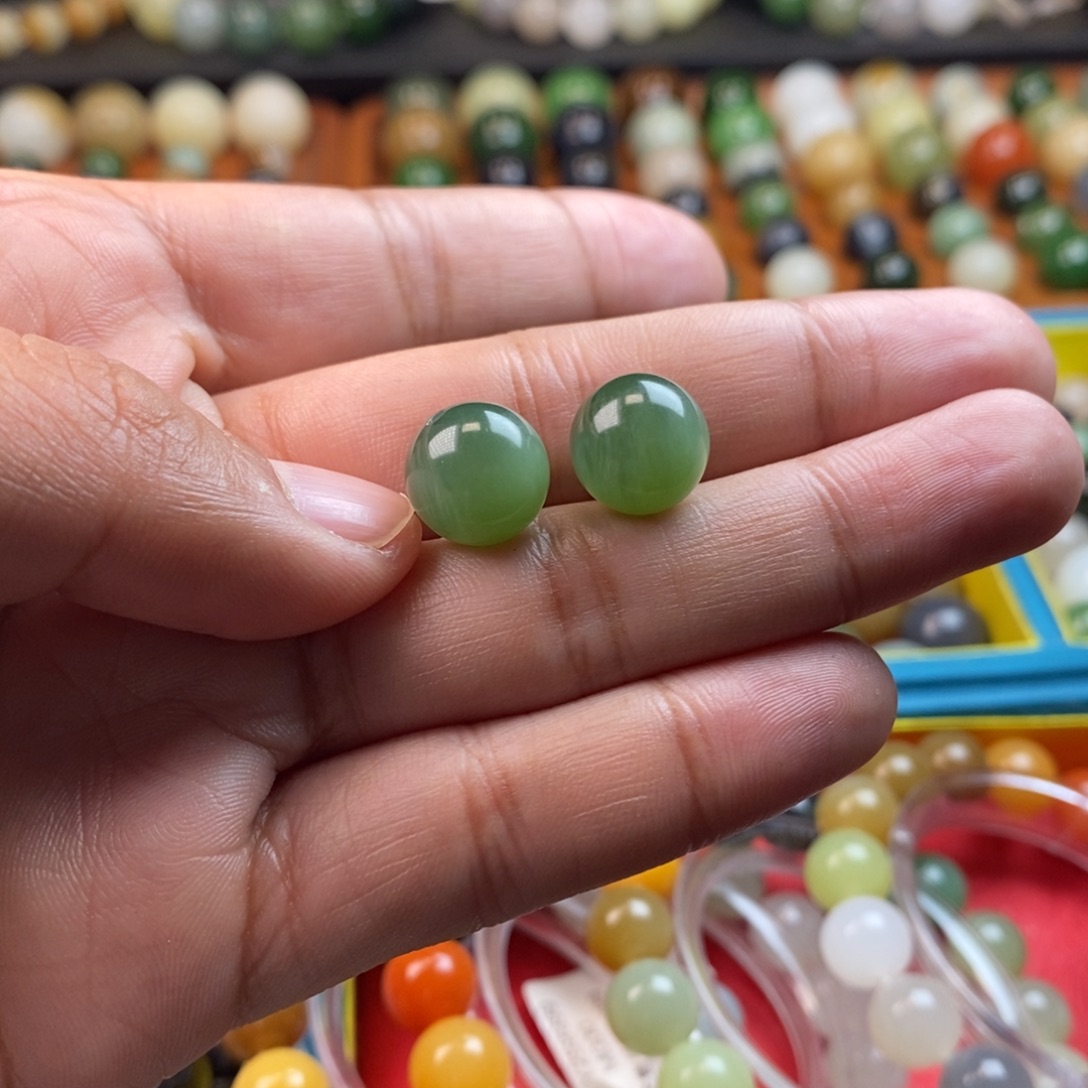 阳****和田玉未镶嵌珠宝奇石卡12猫眼y