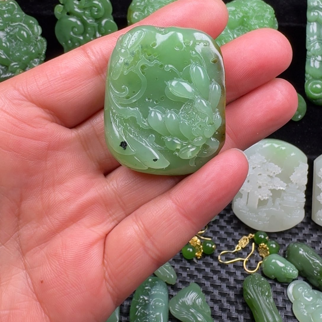 和田玉未镶嵌吊坠(不含链)