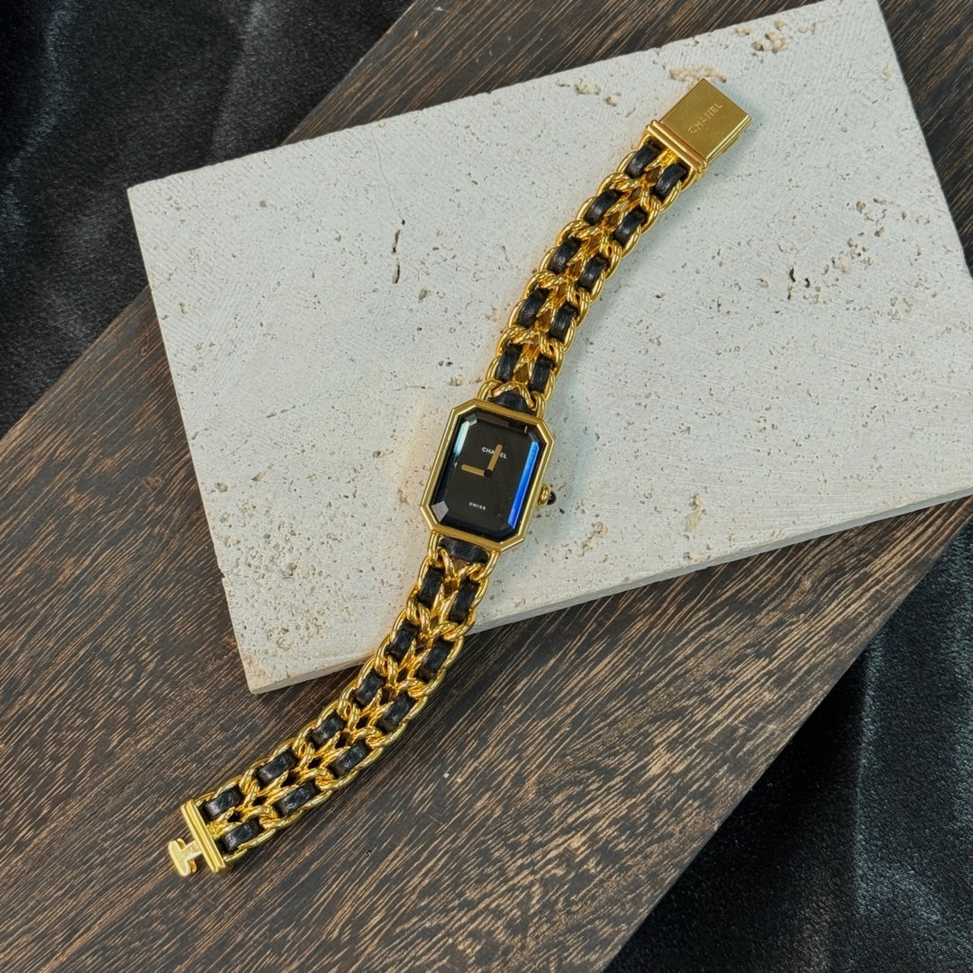 95新 Chanel/香奈儿 Chanel 黑金 方糖手表L/662231027