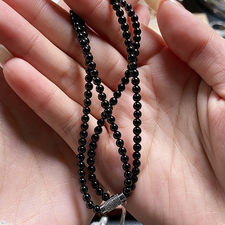 翡翠颈饰未镶嵌咩1。 