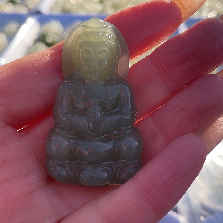 和田玉（糖玉）未镶嵌颈饰