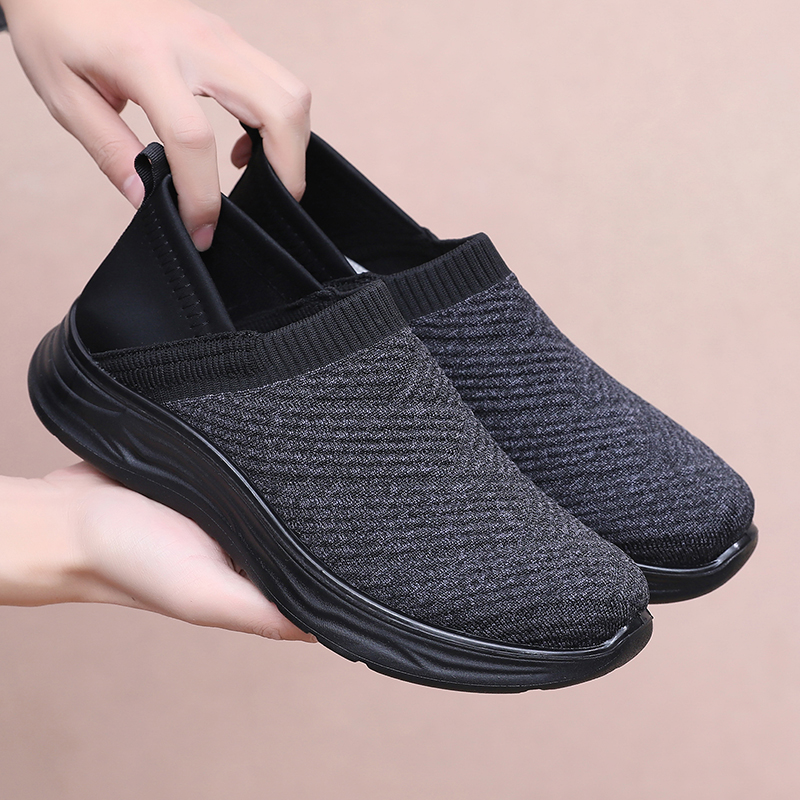 新款春秋防滑布鞋透气运动鞋一脚蹬软底舒适轻便久穿不累脚男鞋