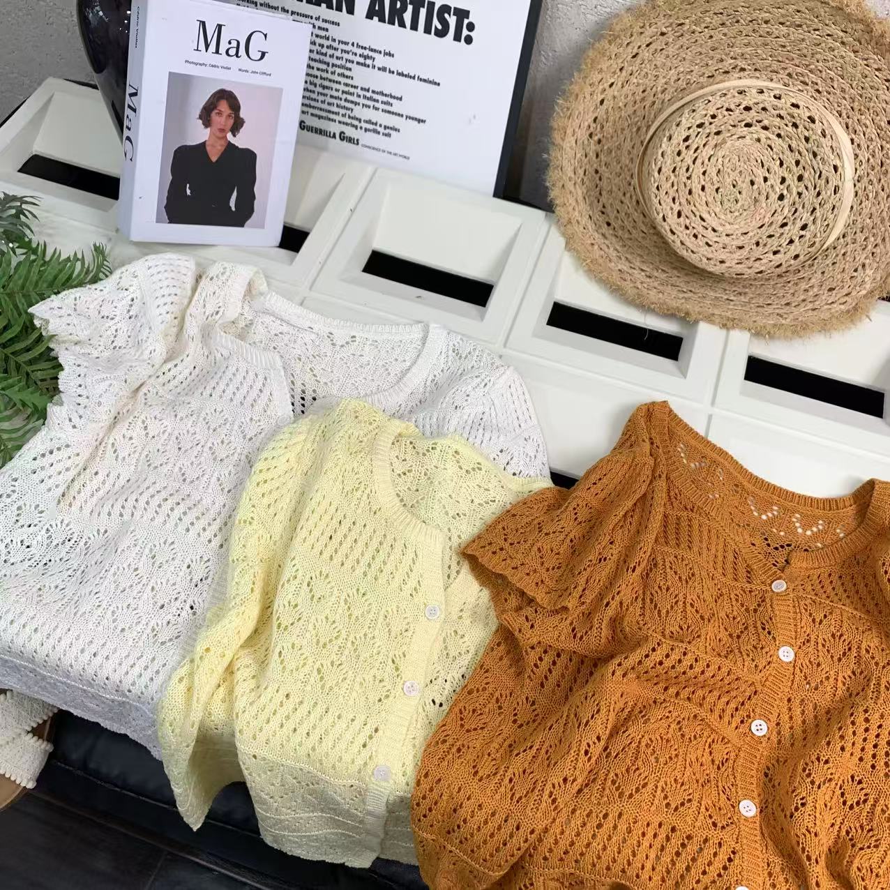 『雨美 Show』6357时尚百搭镂空针织短袖