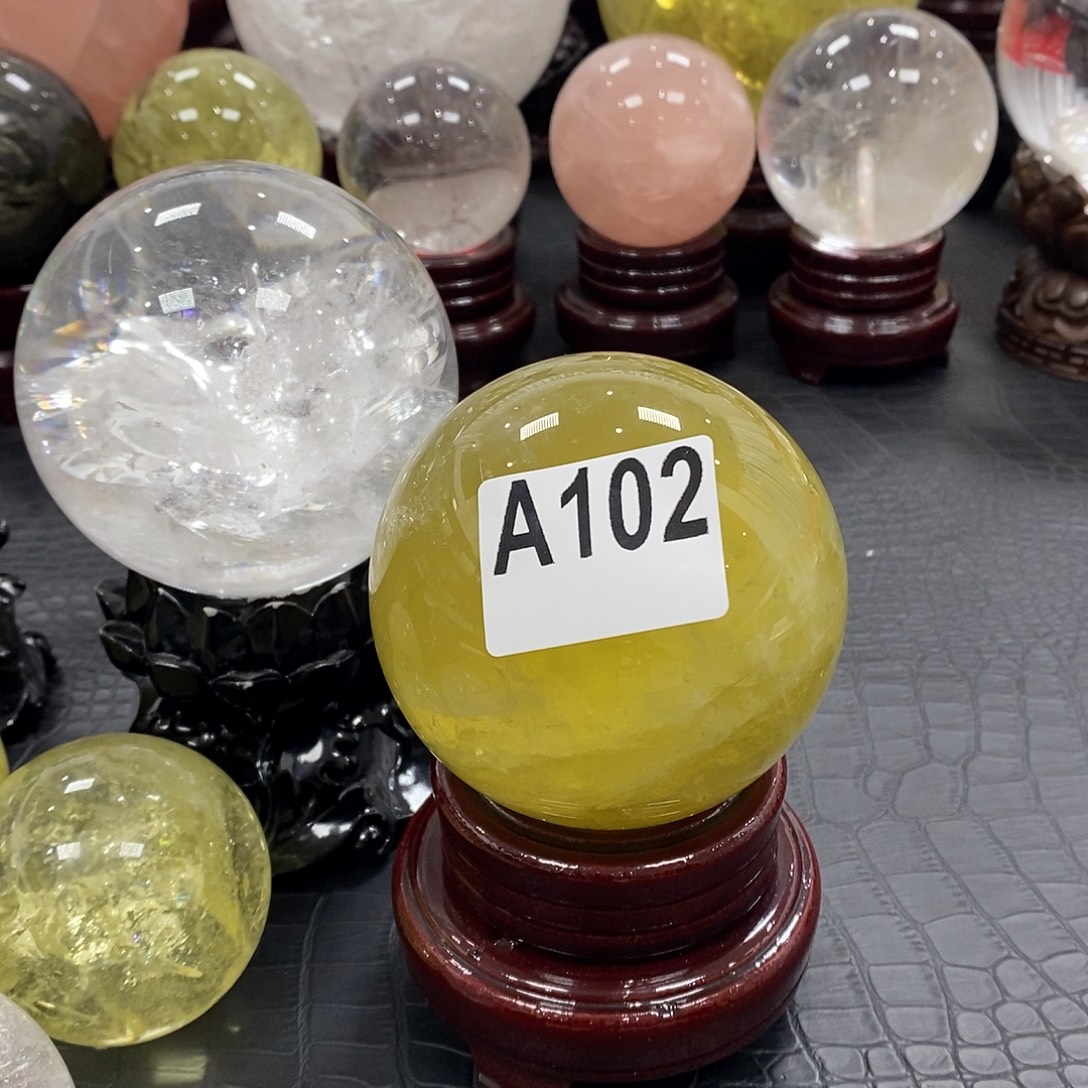 7***2石材天然黄水晶8.8