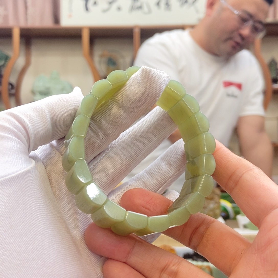 和田玉手串未镶嵌嵩****司