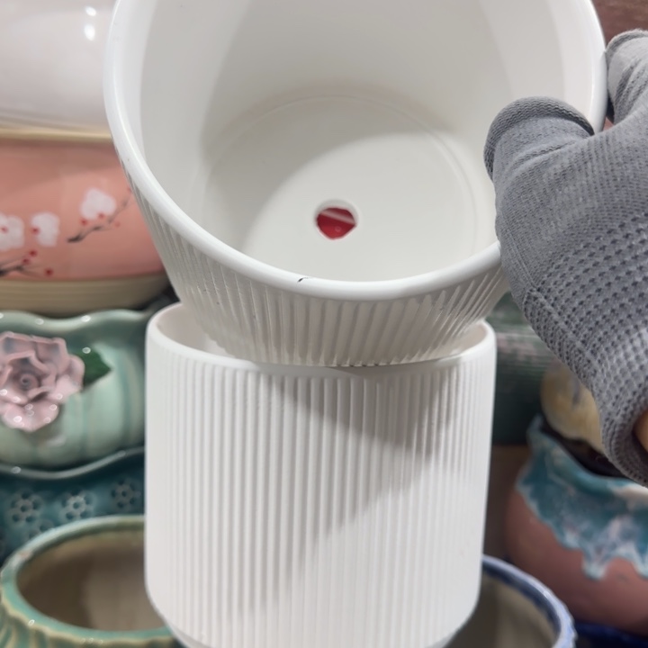 凑9米包邮，有孔，陶瓷花盆