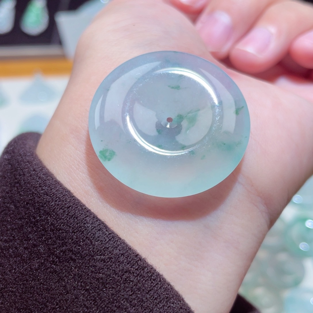 颈饰未镶嵌翡翠扣子