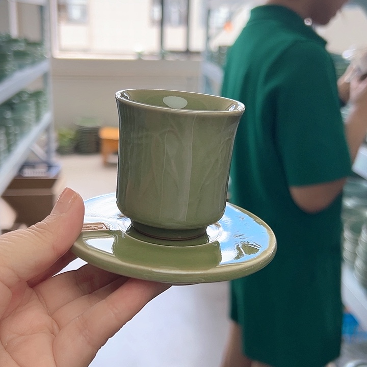 龙泉云间青瓷小米茶器